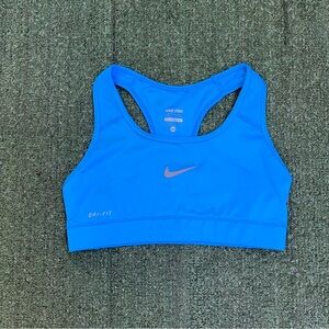 Nike Athletic crop-top